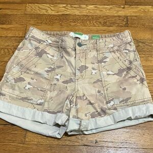 Anthropologie Beige Camouflage Women's Cargo Shorts